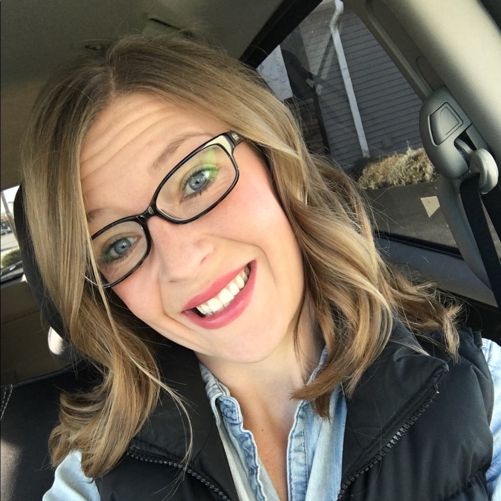 Meet your Posher, Meagan